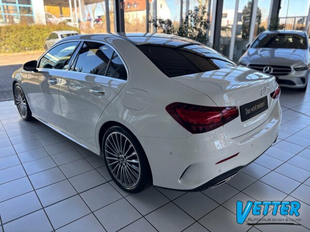 A 200 Limousine AMG Line/Navi/Keyless-Go/Styling