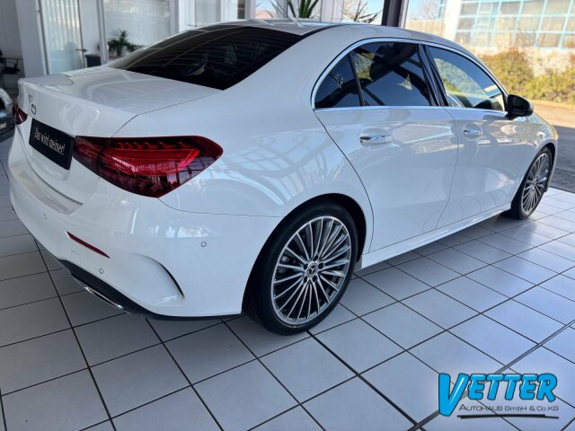 A 200 Limousine AMG Line/Navi/Keyless-Go/Styling