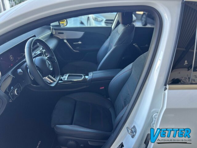A 200 Limousine AMG Line/Navi/Keyless-Go/Styling