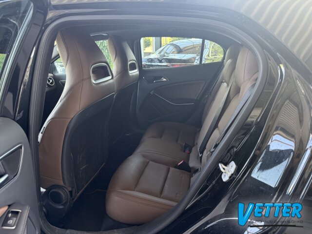 GLA 220 d 4MATIC Sport Urban*Navi*RüKa*Autom*