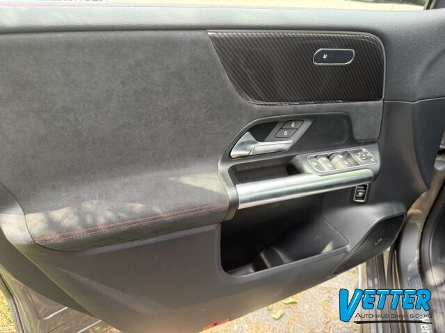 B 200 AMG Line/Navi/Keyless-Go/Styling/Autom./LED