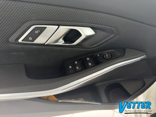 320 i Advantage Autom.*Klima*Navi*LED Sitzhzg.