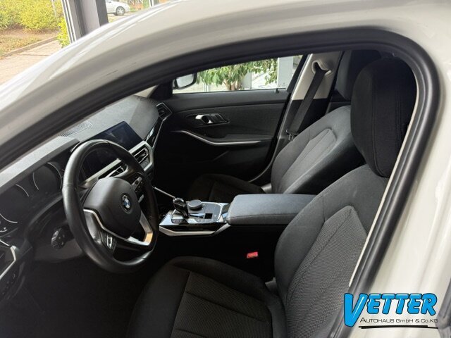 320 i Advantage Autom.*Klima*Navi*LED Sitzhzg.