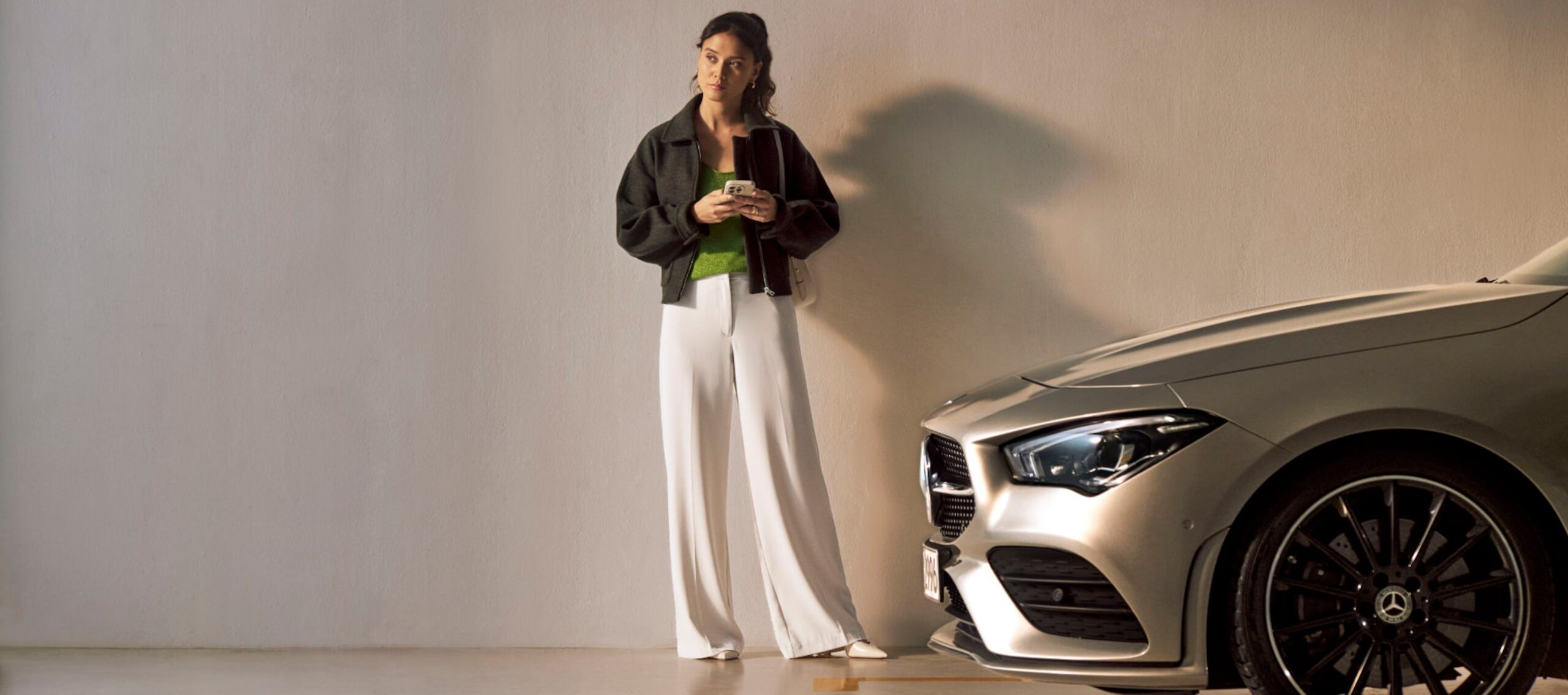 Mercedes mit Person